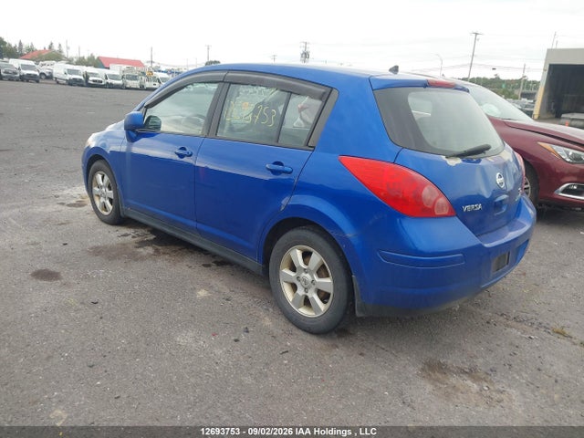 2010 Nissan VERSA 1.8SL — фото 3