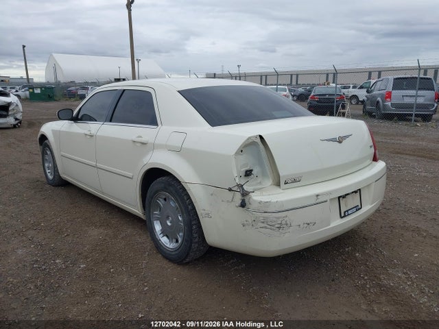 صورة 3 لـ 2005 Chrysler 300 TOURING