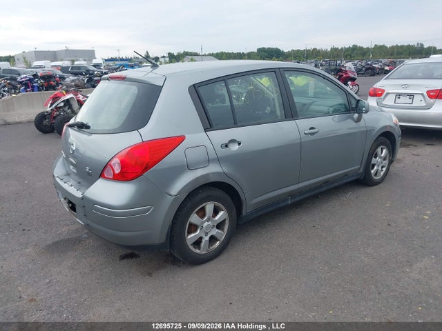 2009 Nissan VERSA 1.8SL 照片 4