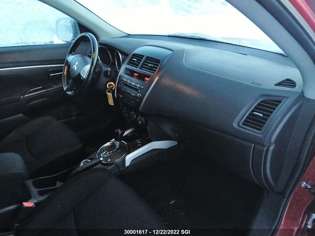JA4AJ3AU3CZ602406 Mitsubishi RVR SE