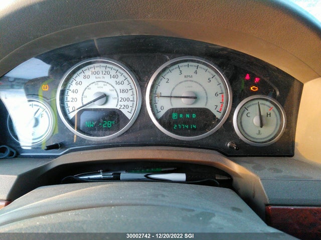 2A8HR54P18R684564 Chrysler Town & Country Touring