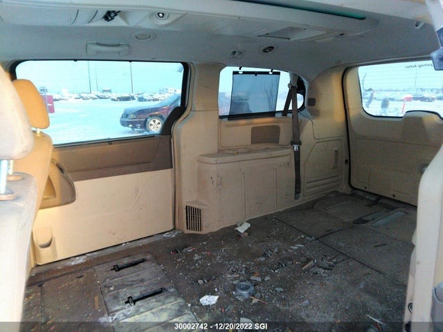 2A8HR54P18R684564 Chrysler Town & Country Touring