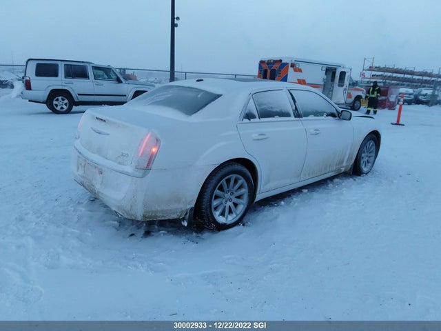 2C3CCAAG5EH208064 Chrysler 300