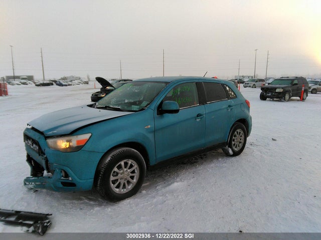 JA4AJ3AU9CZ602880 Mitsubishi RVR SE