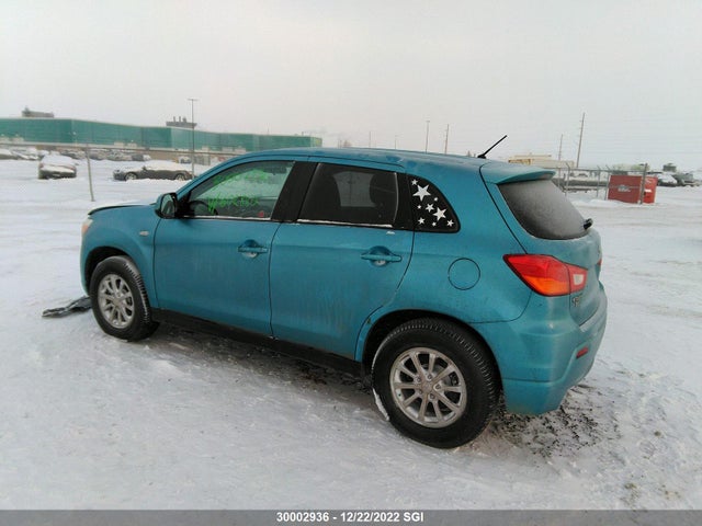 JA4AJ3AU9CZ602880 Mitsubishi RVR SE