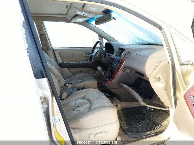 JT6HF10U1X0037019 Lexus RX 300