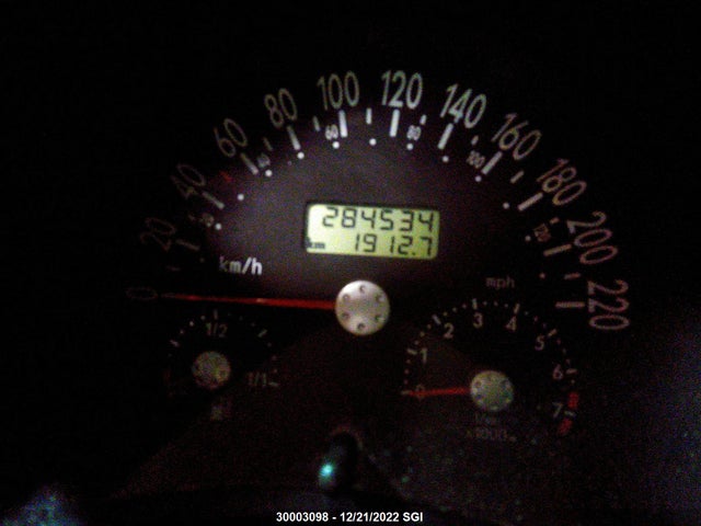 Volkswagen New Beetle 1998 3VWBB61C4WM033293 Image 8