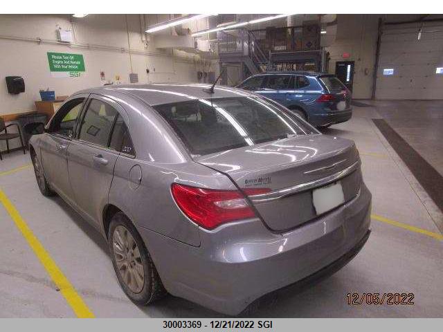 1C3CCBAB4DN558544 Chrysler 200 LX