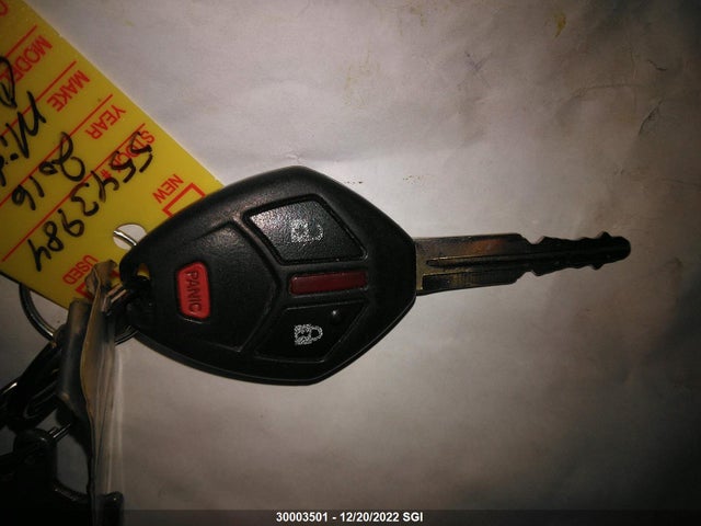 JA4AZ2A3XGZ602080 Mitsubishi Outlander Es