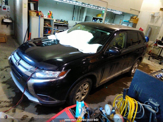JA4AZ2A3XGZ602080 Mitsubishi Outlander Es