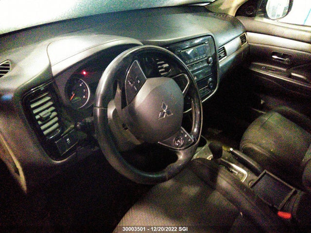 JA4AZ2A3XGZ602080 Mitsubishi Outlander Es