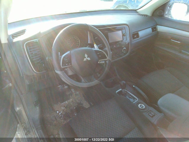 JA4JZ3AX9FZ602255 Mitsubishi Outlander Se