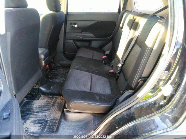 JA4JZ3AX9FZ602255 Mitsubishi Outlander Se
