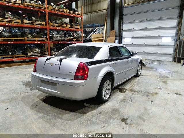 2C3JA53G35H684458 Chrysler 300 Touring