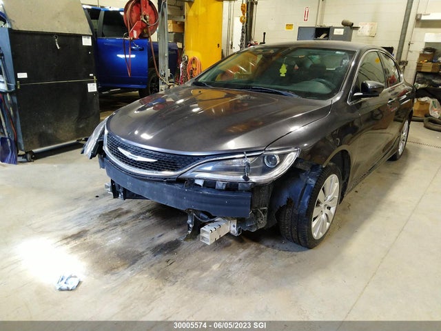 Chrysler 200 LX 2016 1C3CCCFB0GN122759 Image 2
