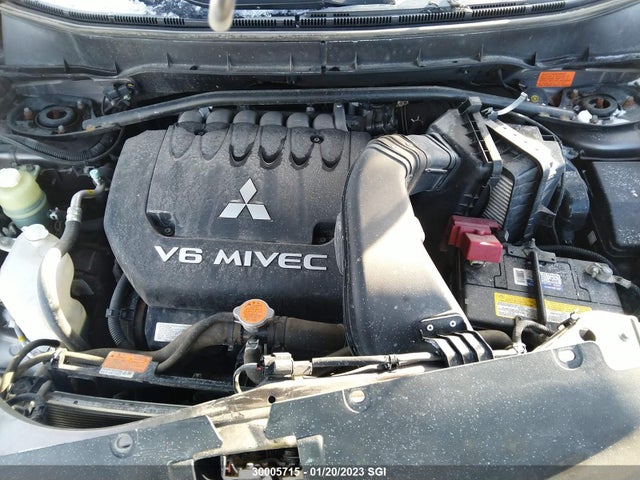 JA4JT5AX6BU610026 Mitsubishi OUTLANDER GT