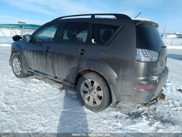 JA4JT5AX6BU610026 Mitsubishi OUTLANDER GT