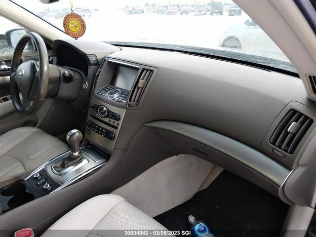 30004842 :رقم المزاد ، JN1DV6AR7BM654317 vin ، 2011 Infiniti G25 مزاد بيع