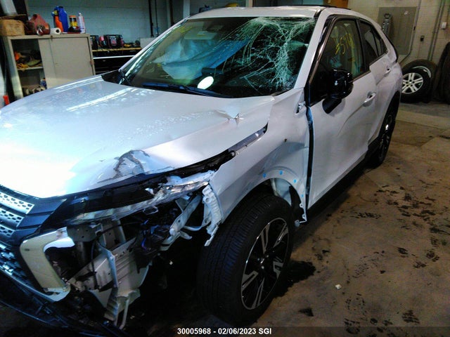 JA4ATUAA2PZ601193 Mitsubishi Eclipse Cross Es