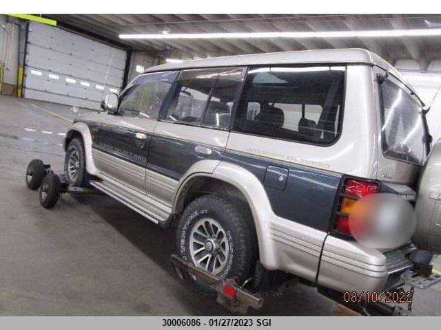 V444052976 Mitsubishi Pajero