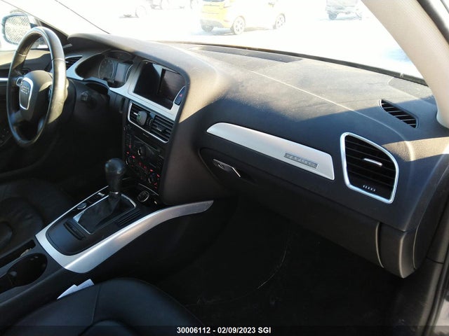 WAUFFCFLXAN039904 Audi A4 Premium Plus