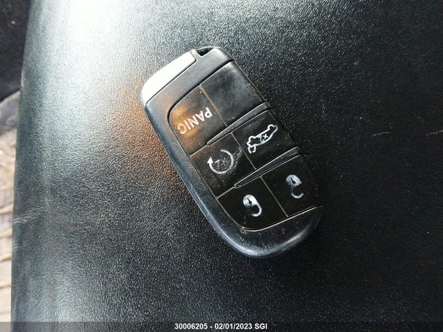 2C3CA5CG5BH562818 Chrysler 300 Limited