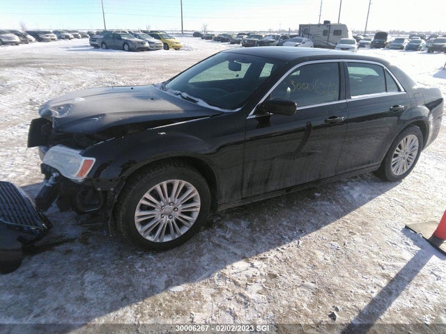 2C3CCARG9EH221050 Chrysler 300