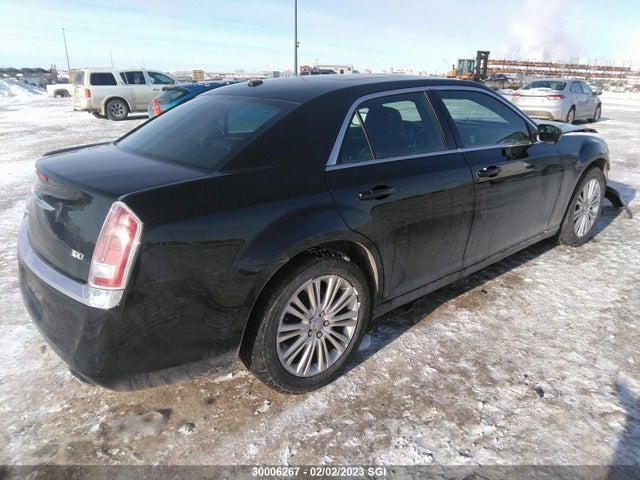 2C3CCARG9EH221050 Chrysler 300