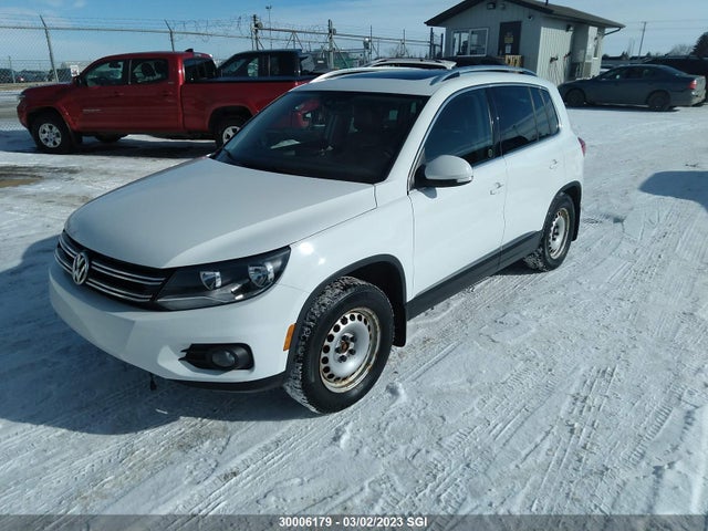WVGJV7AX7FW595554 Volkswagen Tiguan S/se/sel/r-line