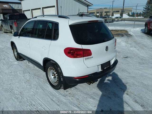 WVGJV7AX7FW595554 Volkswagen Tiguan S/se/sel/r-line