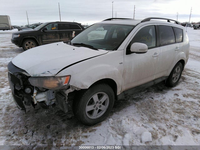 JA4JT3AX3BU611512 Mitsubishi Outlander Se