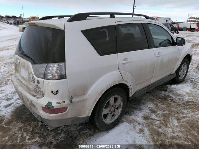 JA4JT3AX3BU611512 Mitsubishi Outlander Se