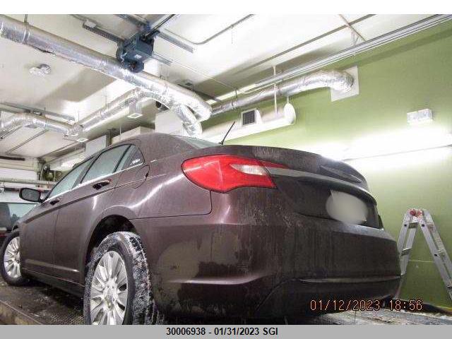 1C3CCBAB4DN610125 Chrysler 200 LX