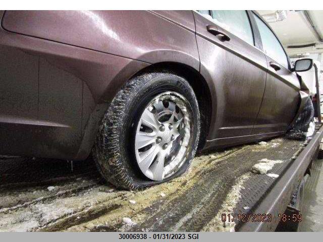 1C3CCBAB4DN610125 Chrysler 200 LX