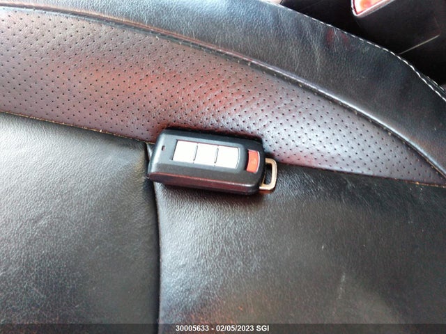 JA4MT41X99Z600739 Mitsubishi Outlander Xls