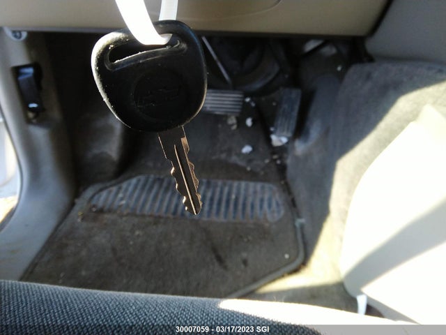 Chevrolet Trailblazer 2003 1GNDT13S832157013 Image 3
