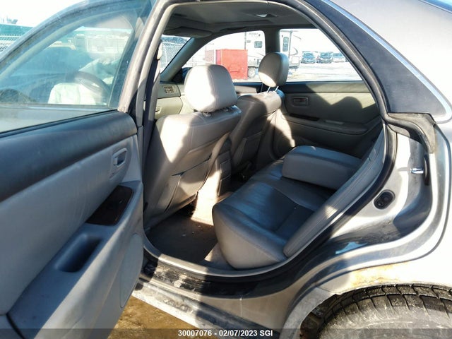 JT8BF28GXW0104846 Lexus ES 300
