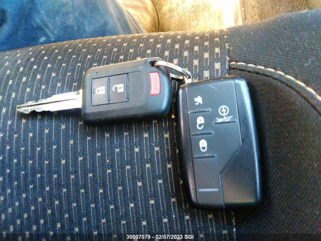 JA4AJ3AU3GZ606963 Mitsubishi RVR SE