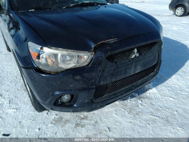 JA4AJ3AU7CZ604482 Mitsubishi RVR SE