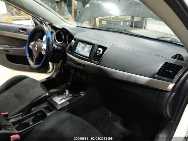 JA32U2FU8FU601319 Mitsubishi LANCER ES