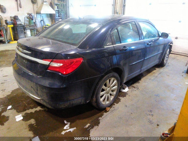 1C3BC1FG2BN502738 Chrysler 200 Touring