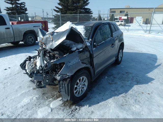 4A4AJ3AUXFE601747 Mitsubishi RVR SE