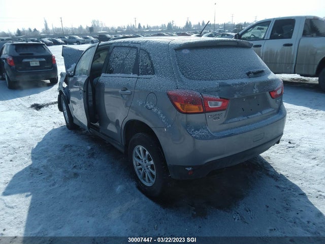 4A4AJ3AUXFE601747 Mitsubishi RVR SE