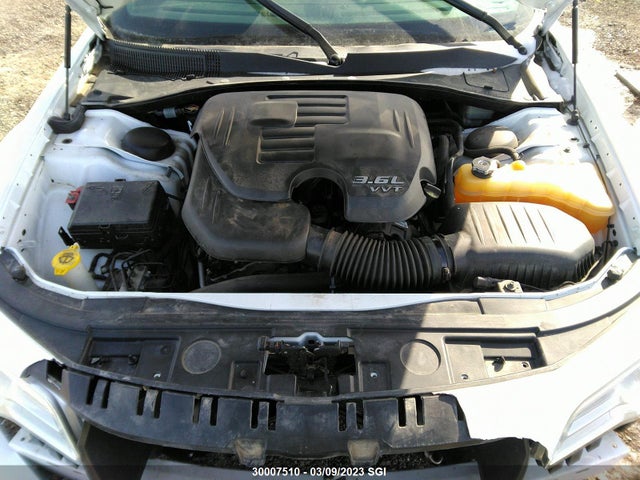 2C3CCAAG9EH175229 Chrysler 300