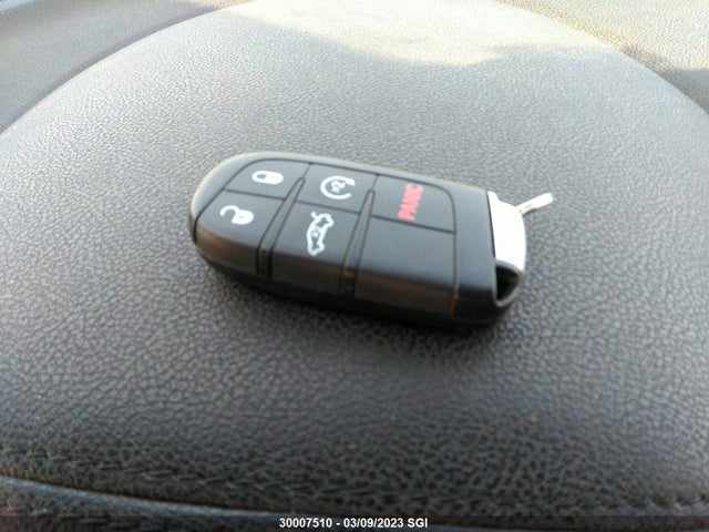 2C3CCAAG9EH175229 Chrysler 300