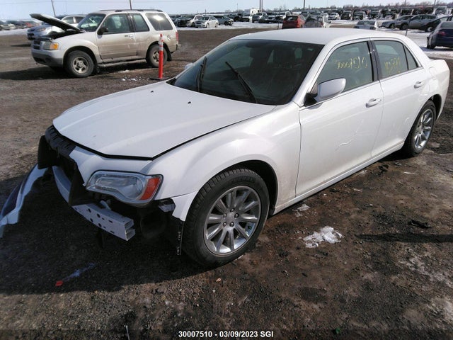 2C3CCAAG9EH175229 Chrysler 300