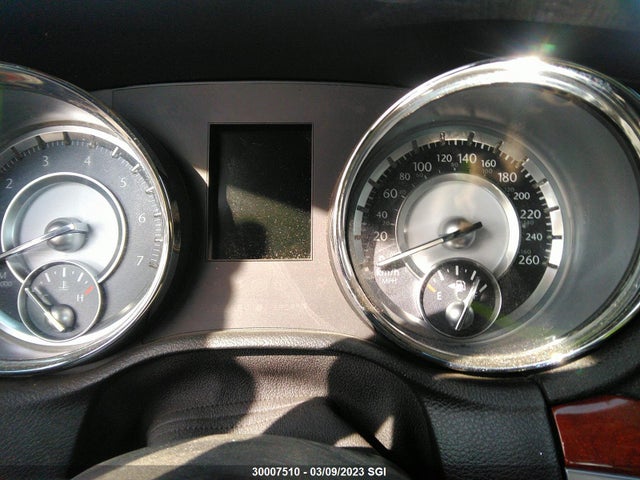 2C3CCAAG9EH175229 Chrysler 300