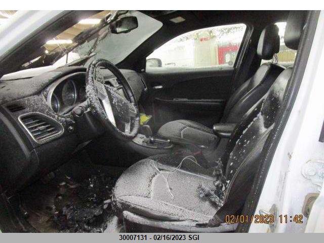 1C3CCBHG5CN145810 Chrysler 200 S