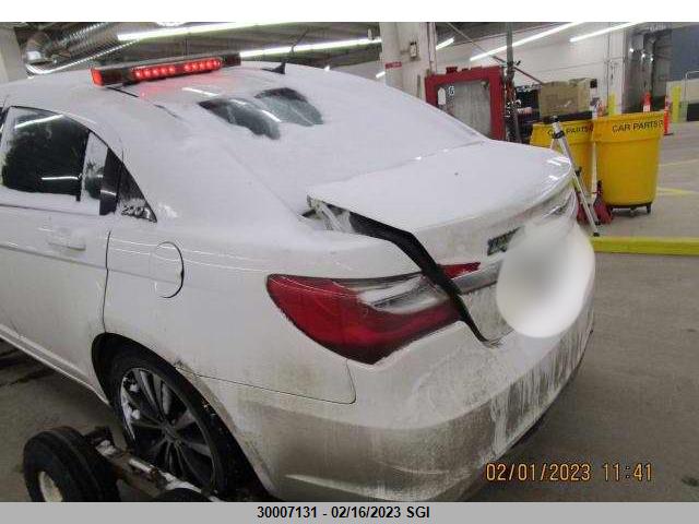 1C3CCBHG5CN145810 Chrysler 200 S