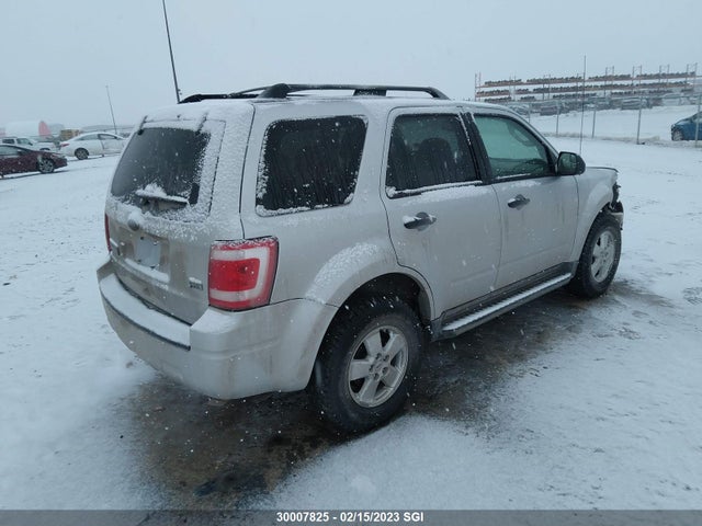 2010 Ford Escape Xlt მანქანა იყიდება აუქციონზე, vin: 1FMCU9DG1AKC92014, აუქციონის ნომერი: 30007825
